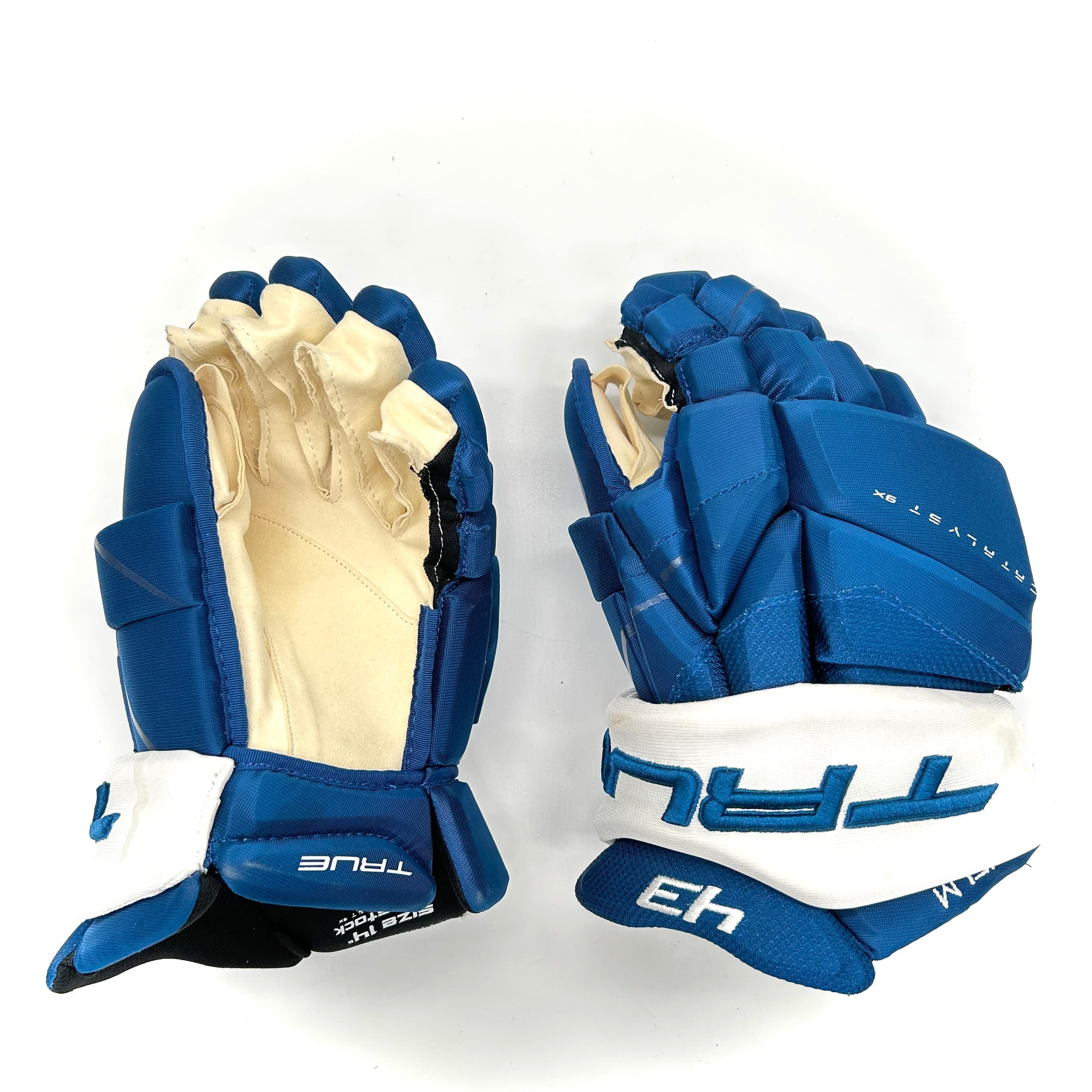 True Catalyst 9X - Gant NHL Pro Stock - Darren Helm (Bleu/Blanc)